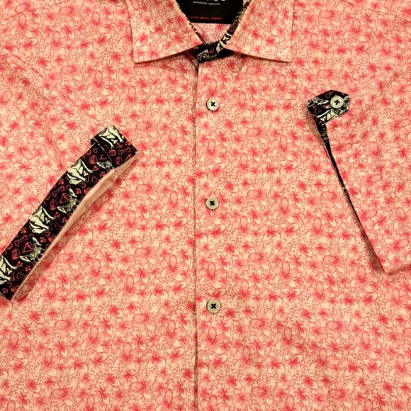 Maceoo, puppy dog Size Large, Pink Print, Short Sleeve Casual Shirt - Picture 3 of 5